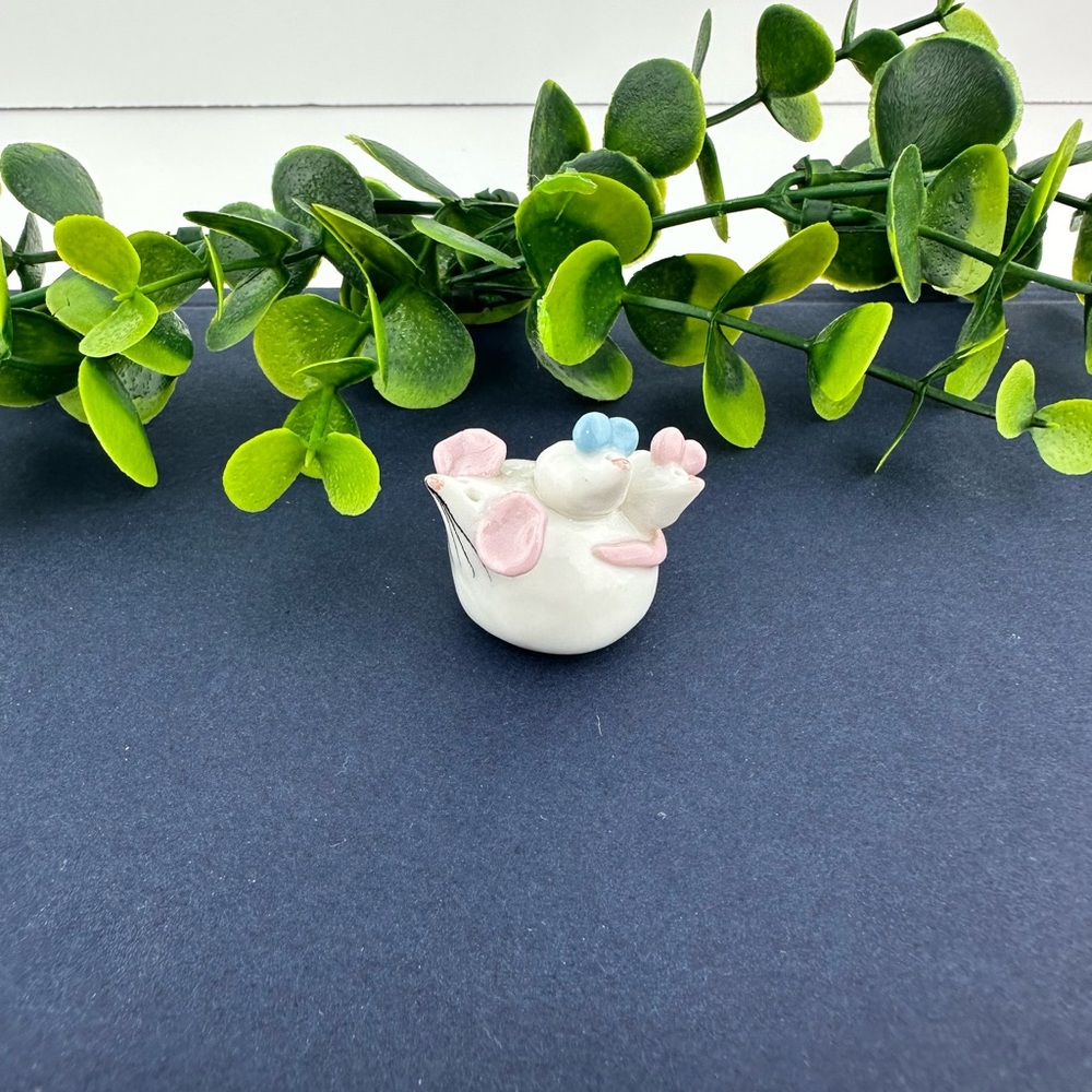 Vintage Miniature Mouse with Babies Figurine